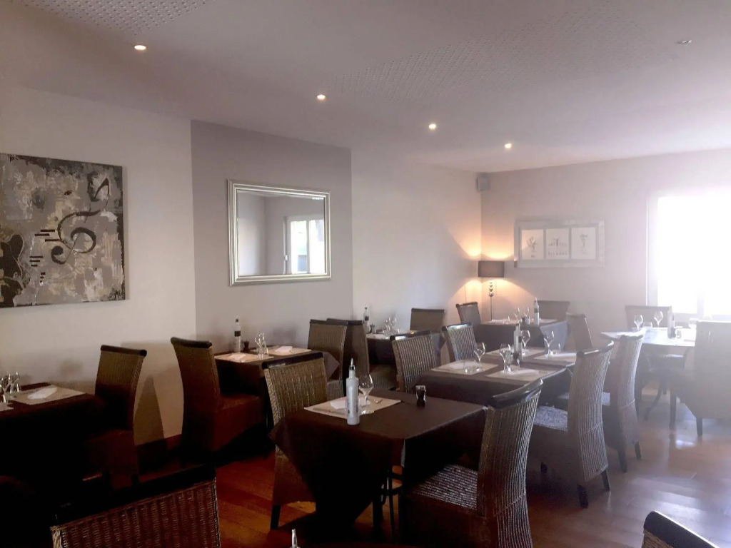Hôtel Restaurant LArt des Mets by Côté Jardin