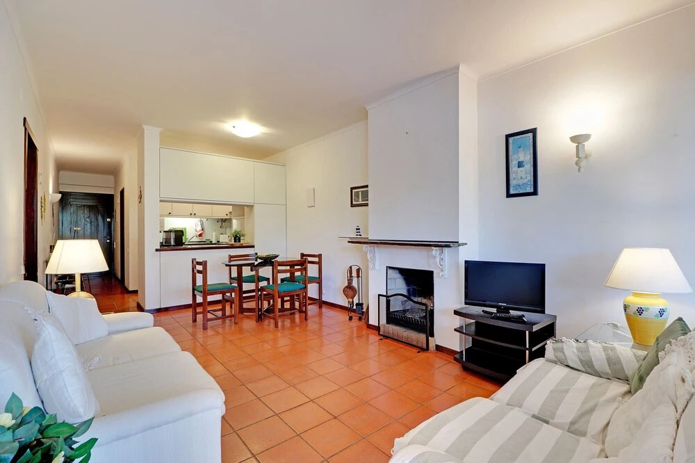 Albufeira Typical with Pool by Homing