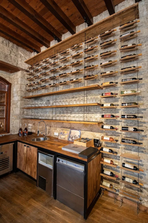 VINO Alacati