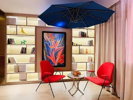 Magpie CC Hotel (Grand Century New World Spring City International Trade Square, Wen County)