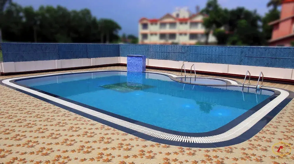 Hotel Aayes & Resort