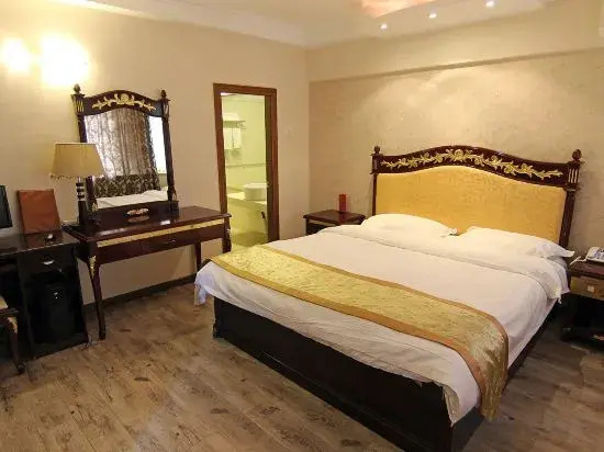 Huiqun Business Hotel