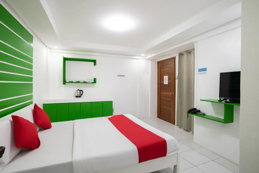 OYO 160 D'Builders Rooms Phase 1
