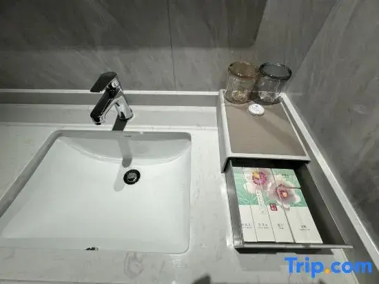Xi Yue Hotel (Beijing Road Pedestrian Street Gong yuan qian Station Guangzhou)