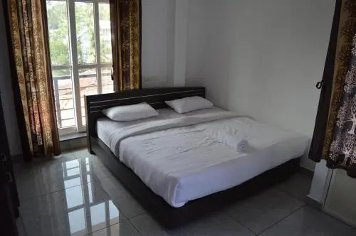Tripstays 4085