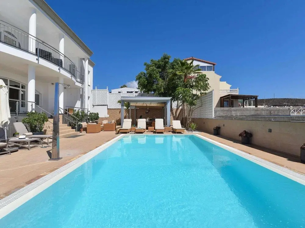 Belvilla by OYO Villa Doramas 12 pax
