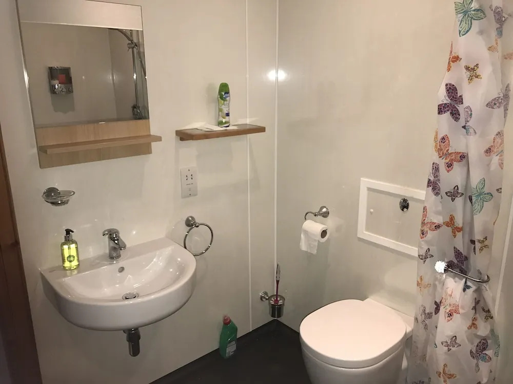 Shalom Guest House