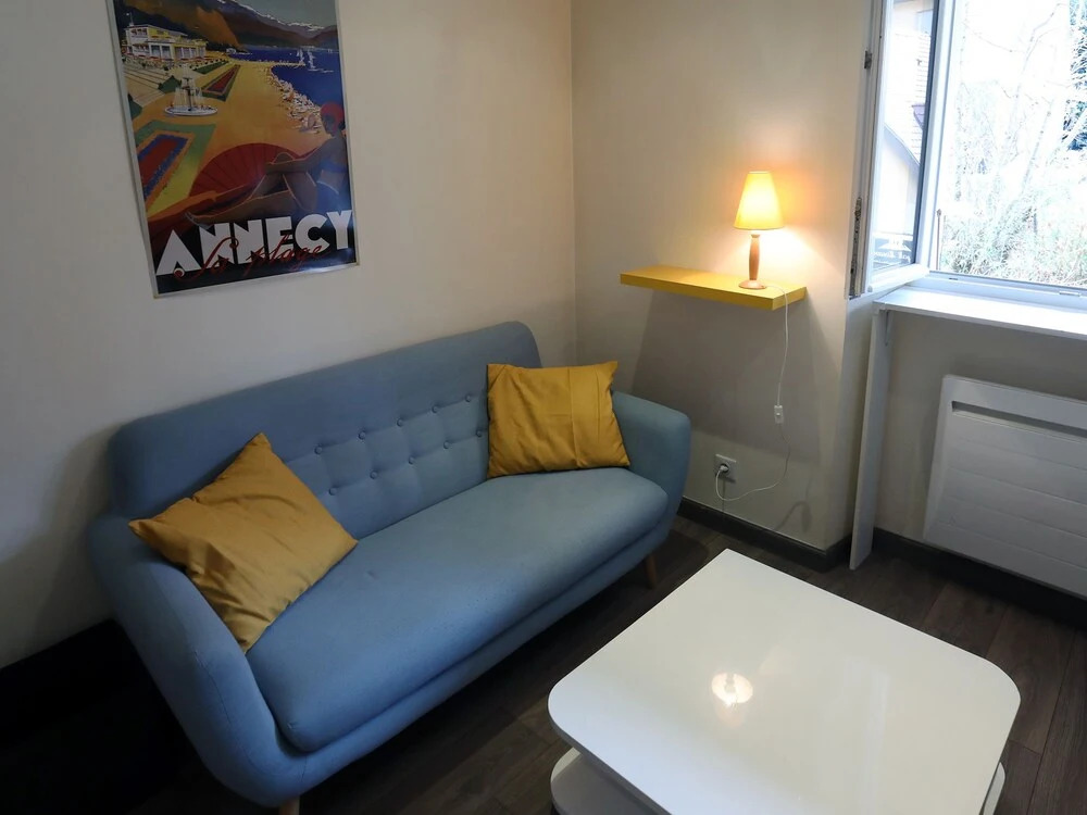 1bd Apartment Right Downtown