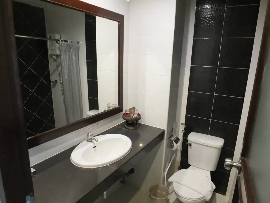 Madina Rayong Hotel