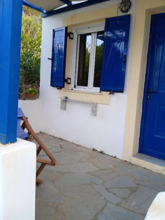 Kouvaras Apartments