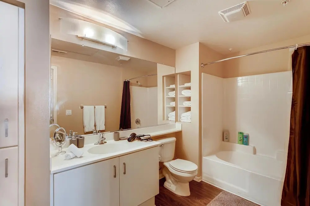 Disney's Gorgeous 2BR/2Bath Spectacular With Free Parking! (R2)