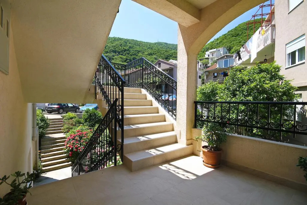 Apartments Raičević