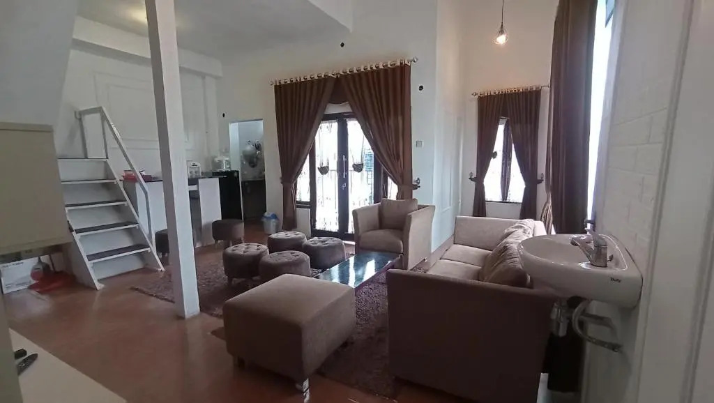 DIENG GHUZY HOUSE syariah family room 3 kamar