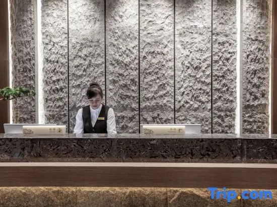 Yongfu County Golden Coast Royal Blessing Hotel