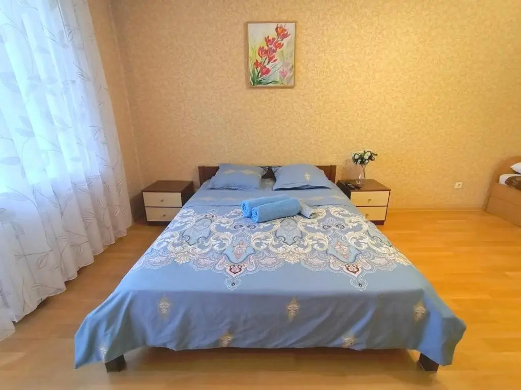 1 komnatnye apartamenty na Auel'bekova 138