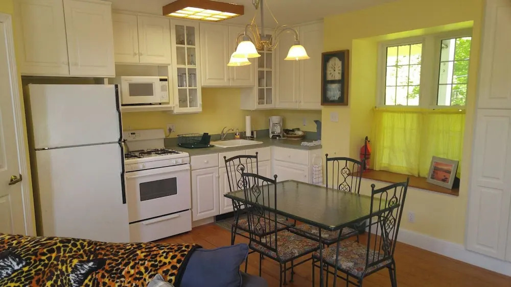 The Harpswell Inn