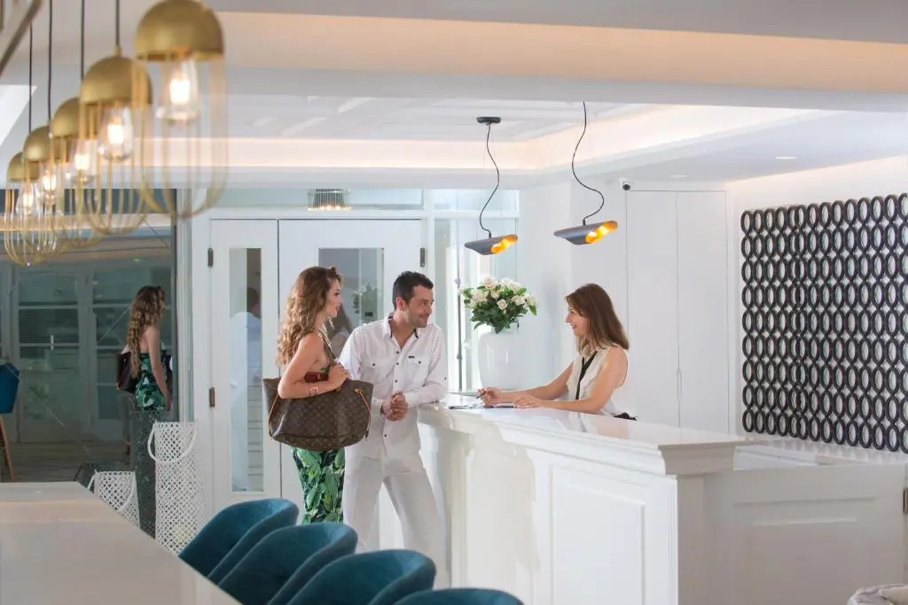 Mari Kristin Beach Hotel