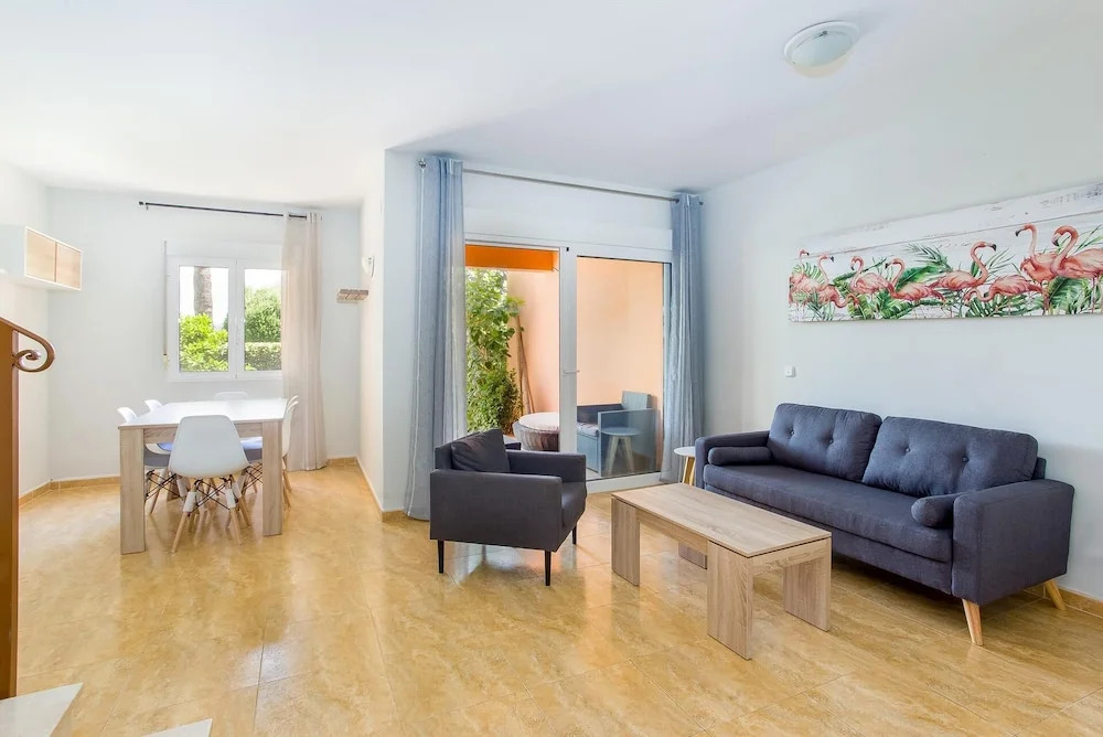 Charming 4-Bed Villa in Denia