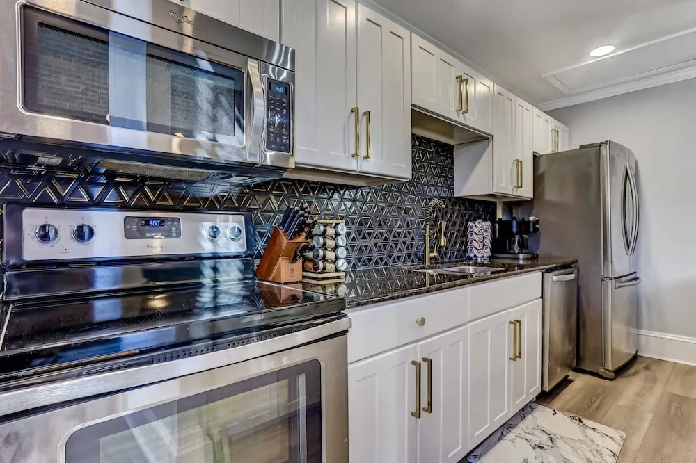 West End Loft - Downtown 5 min Walk to River St, Savannah