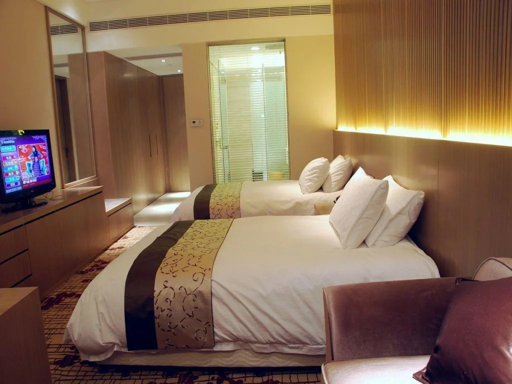 Chalon International Hotel