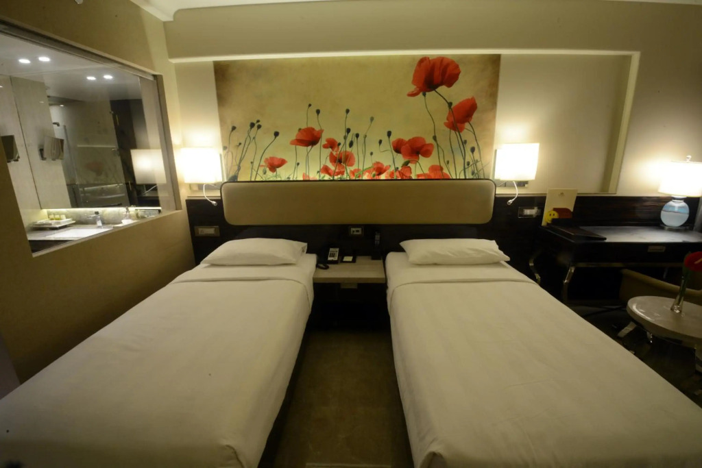 Hotel Sai Palace Grand Malad