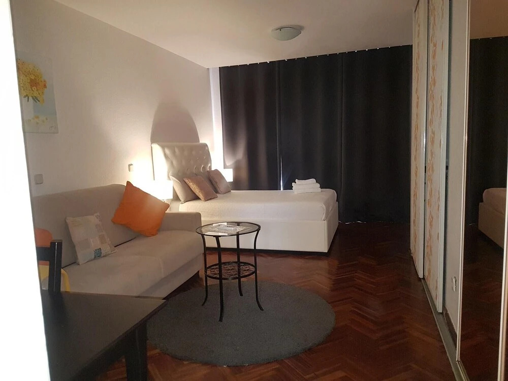 Studio in Madrid, With Wonderful City View and Wifi
