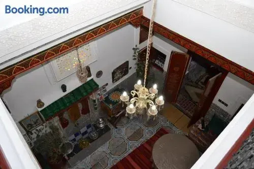 Dar Enouiina