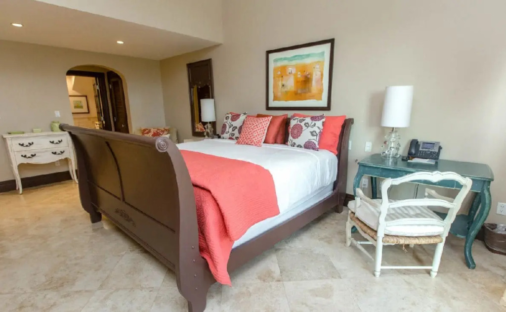 The Somerset on Grace Bay