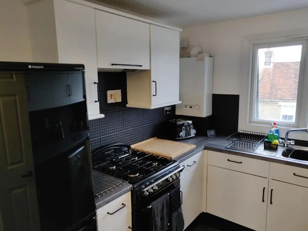 Riverside Park Penthouse Apt 1BR Parking St Neots