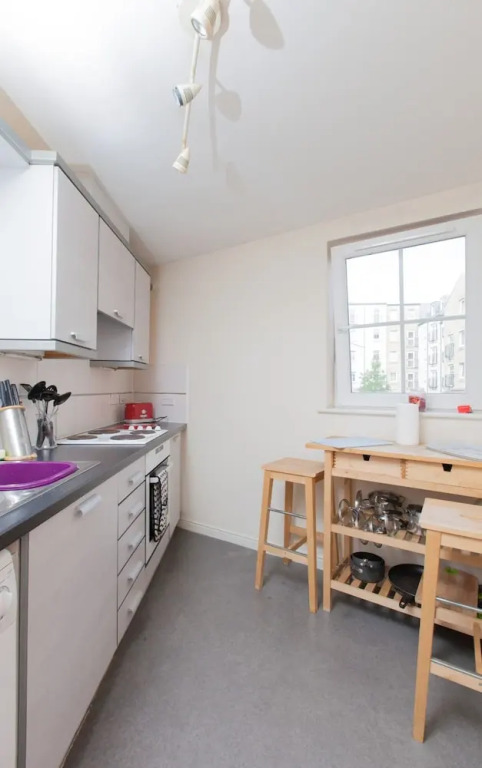 Giles St Gem - Spacious, Near The Shore, Parking