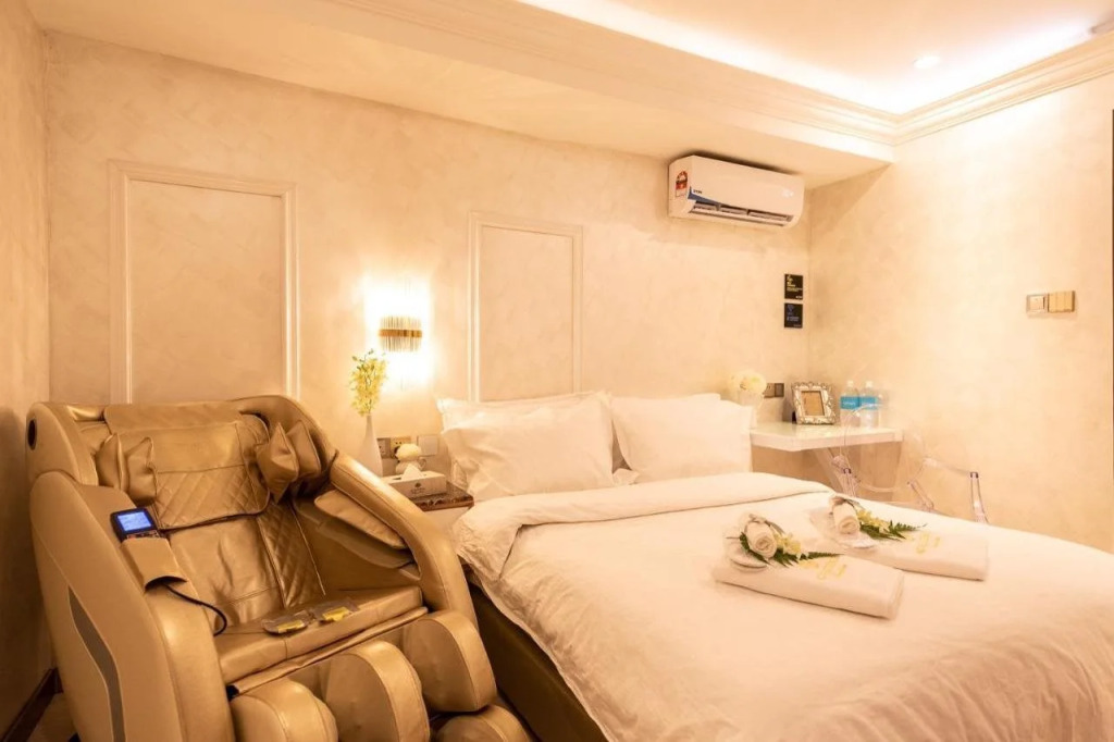 CJ Residence - Opposite Public Bank Centre Point