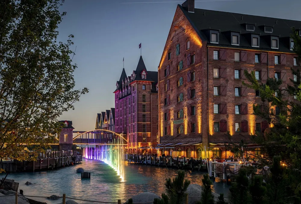 Europa-Park Erlebnis-Resort, Hotel Krønasår
