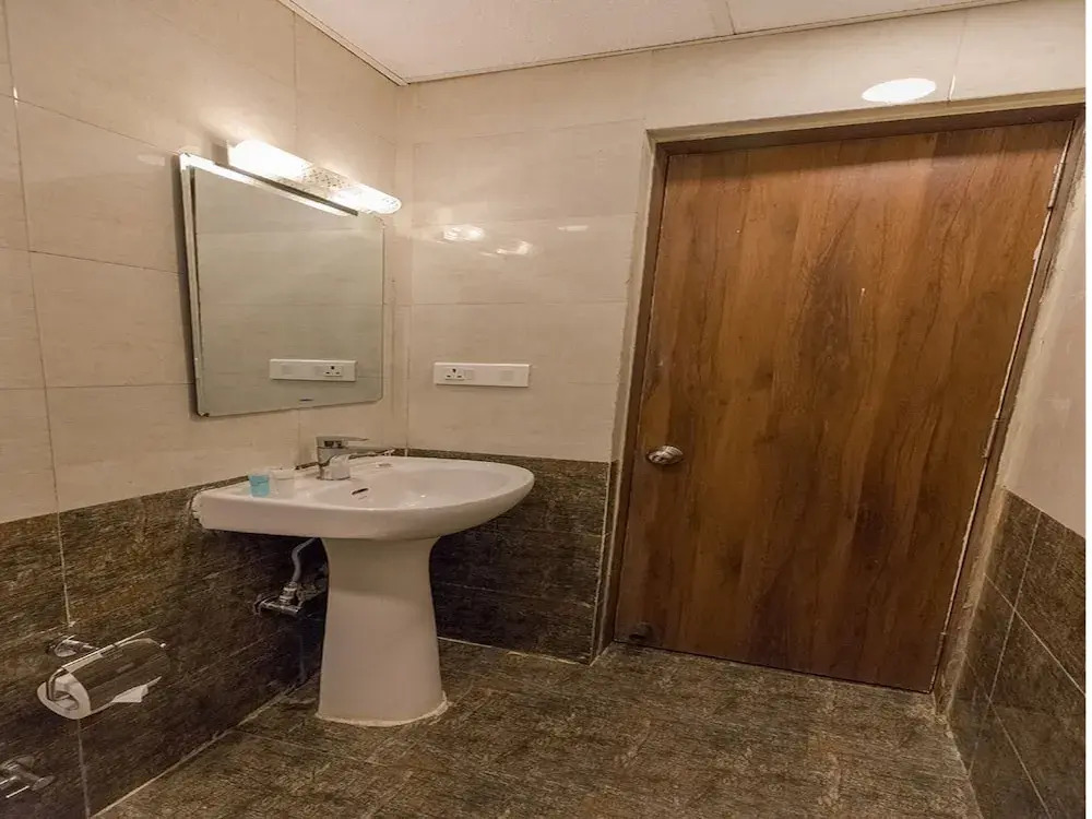 Capital O 624 Hotel Rudra View Pvt. Ltd.