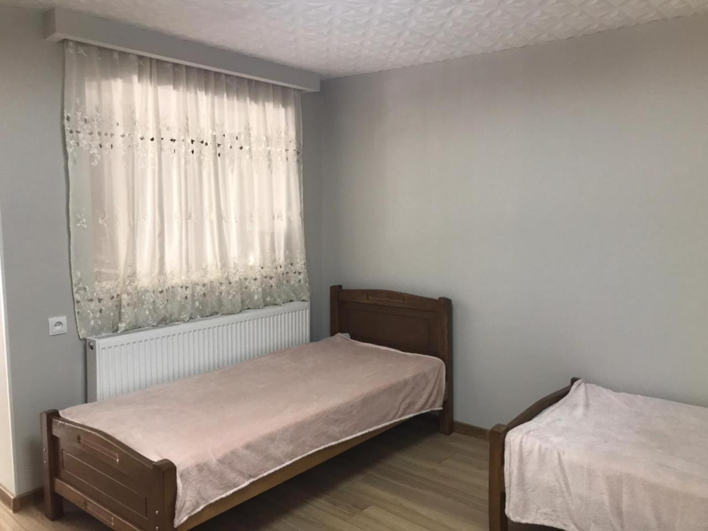 Guest House 35