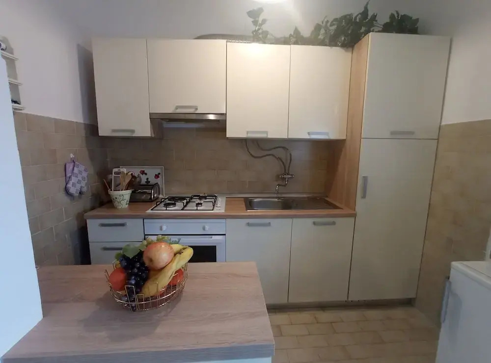 Spacious Kastela Apartment With Balcony and Mountain Views Near the Sea