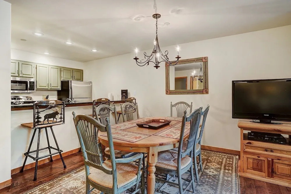 Newly Renovated 2 Bed/ 2 Bath Beaver Creek  2 Bedroom Condo by RedAwning