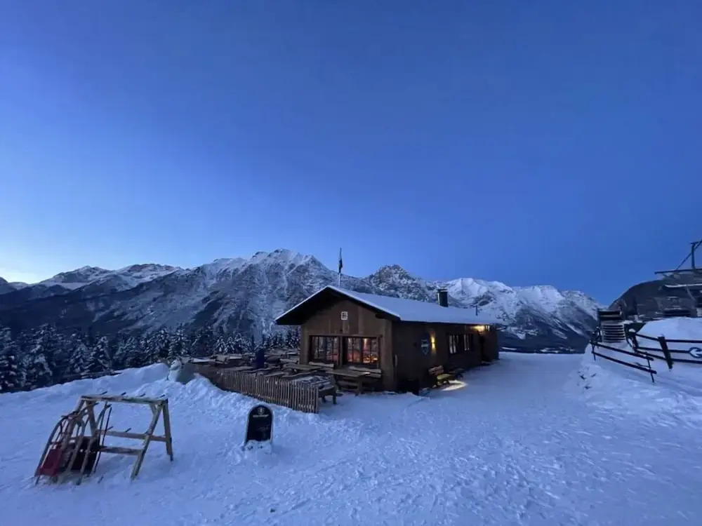 Holiday Apartment Alpengluhen