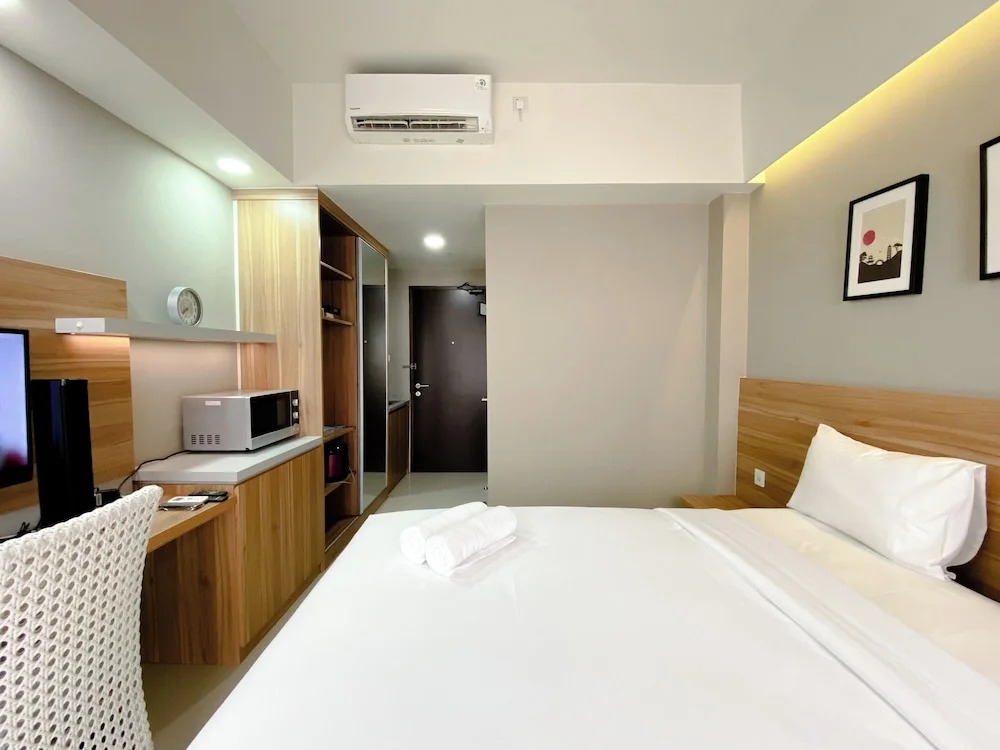 Simply Look Studio At Mustika Golf Residence (No Kitchen) Apartment