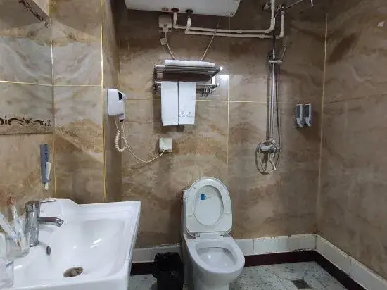 Qufu Wan'ai Theme Homestay (Jining College Commercial East Street Branch)