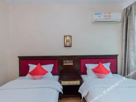 Donglai Business Hotel