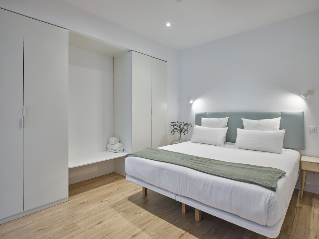 Paseo Suites Hotel