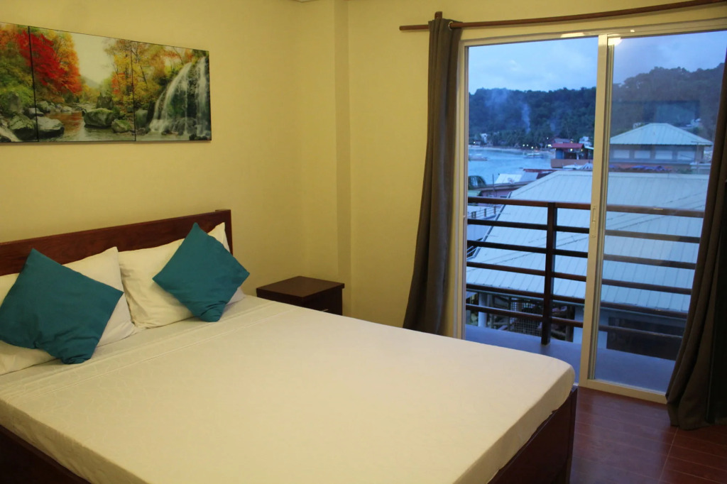 Aqua Travel Lodge