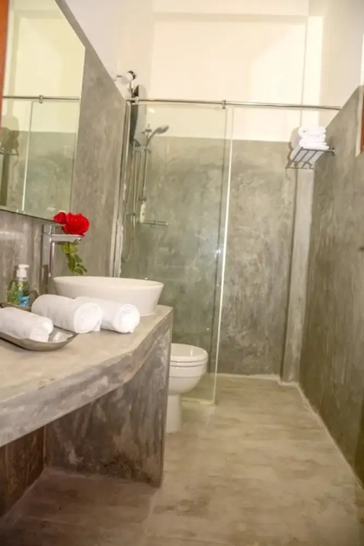 House With one Bedroom in Hikkaduwa, With Wonderful Lake View, Furnish