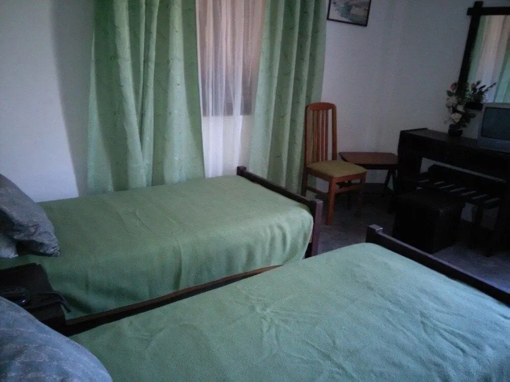 Elvira Hotel