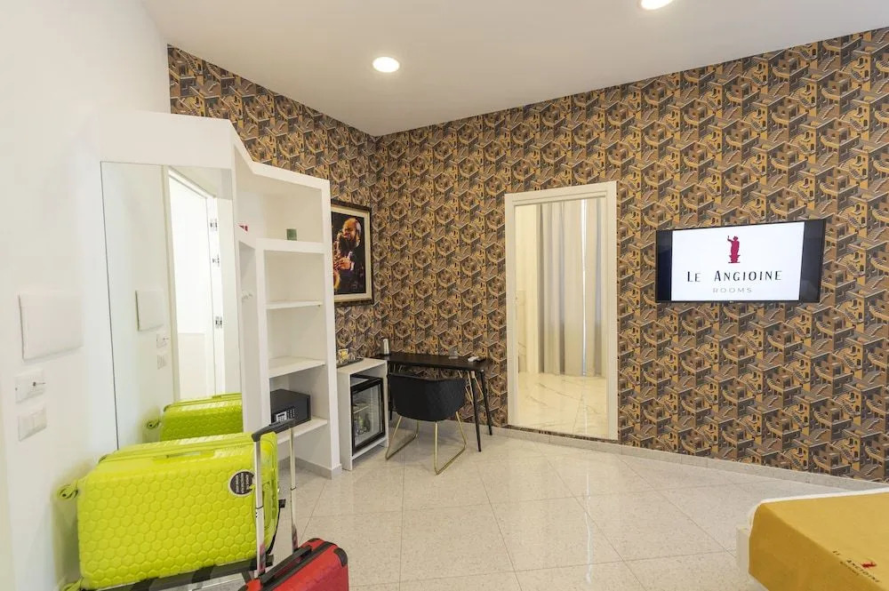 Le Angioine Rooms