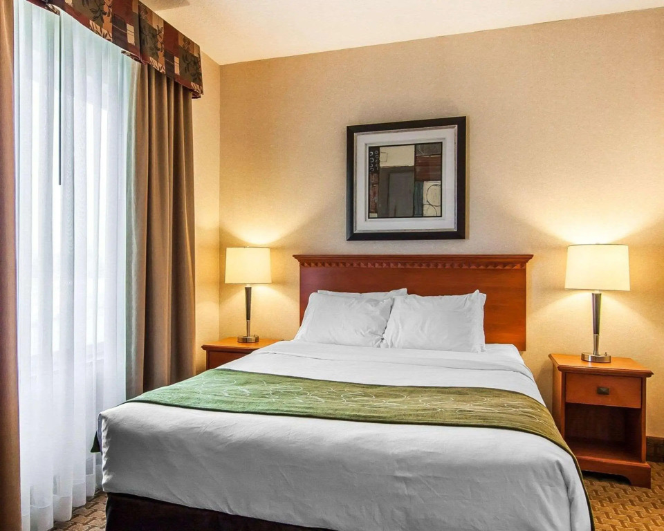 Comfort Suites Redmond Airport