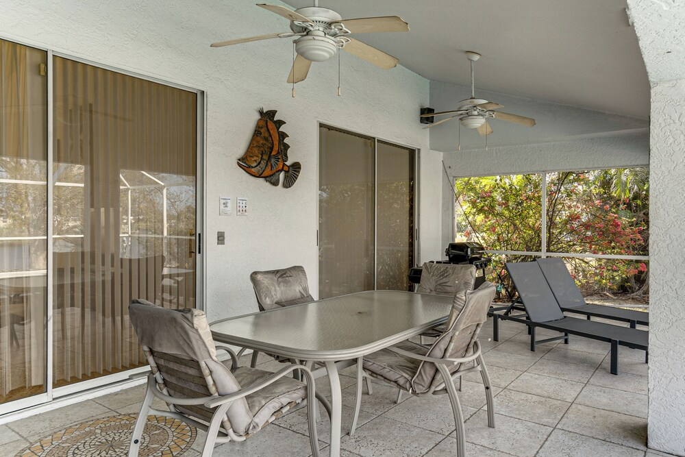 Canal-front Gem w/ Private Dock in Port Charlotte!