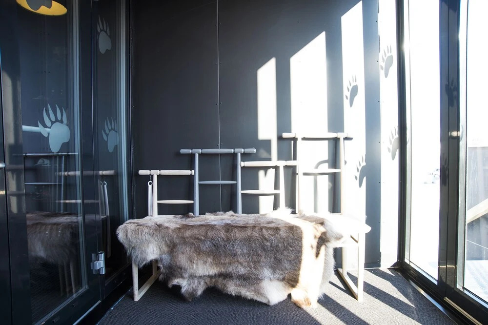 Svalbard Hotell | The Vault
