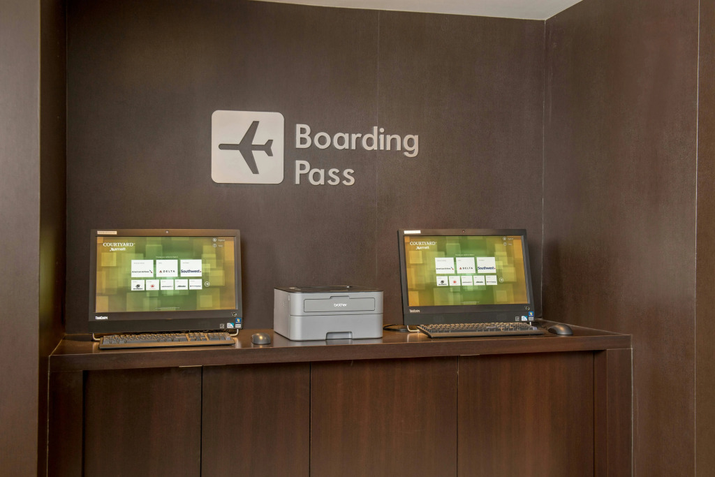 Courtyard By Marriott Baltimore BWI Airport