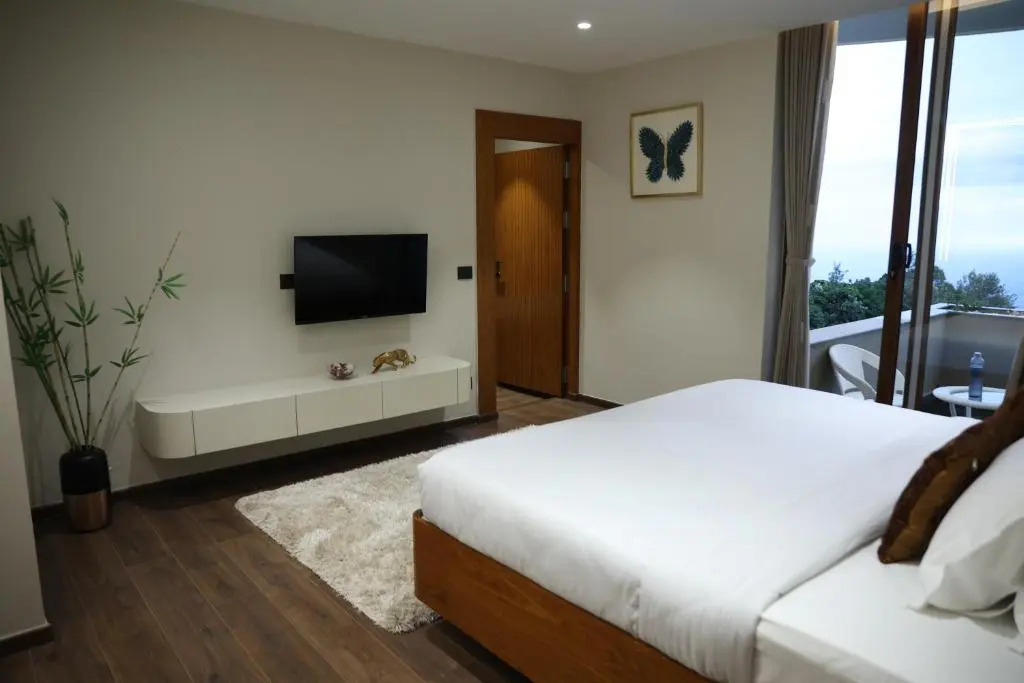 Hills and Hearts Luxury Villa